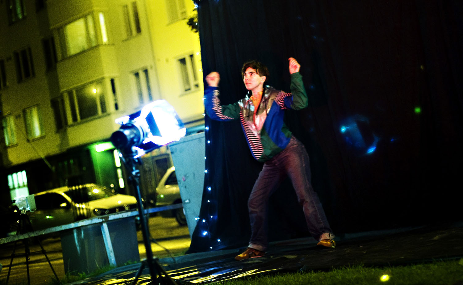 Giants of the Hoods dancer in Kallio