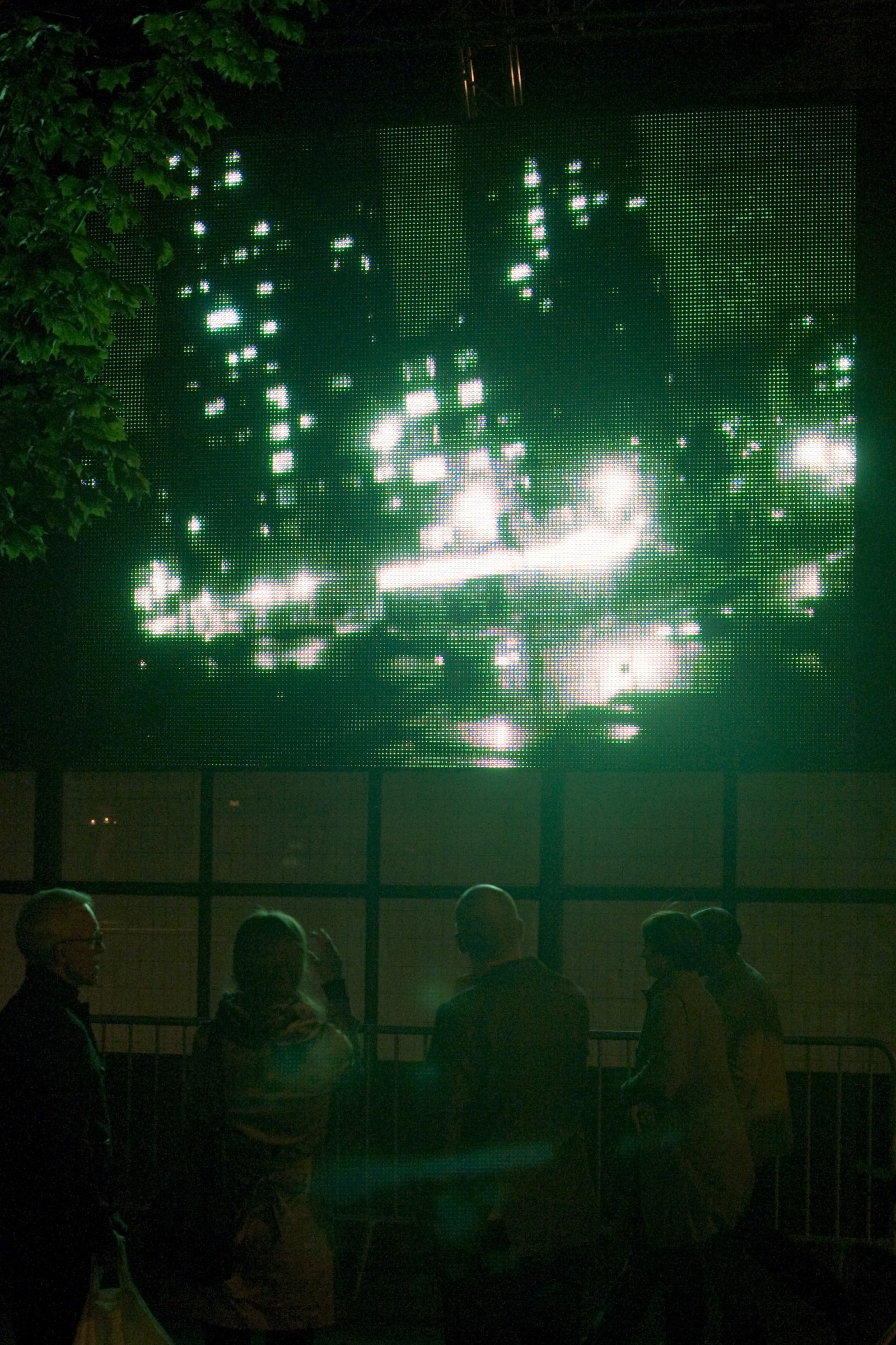 Nordic Outbreak screen with viewers