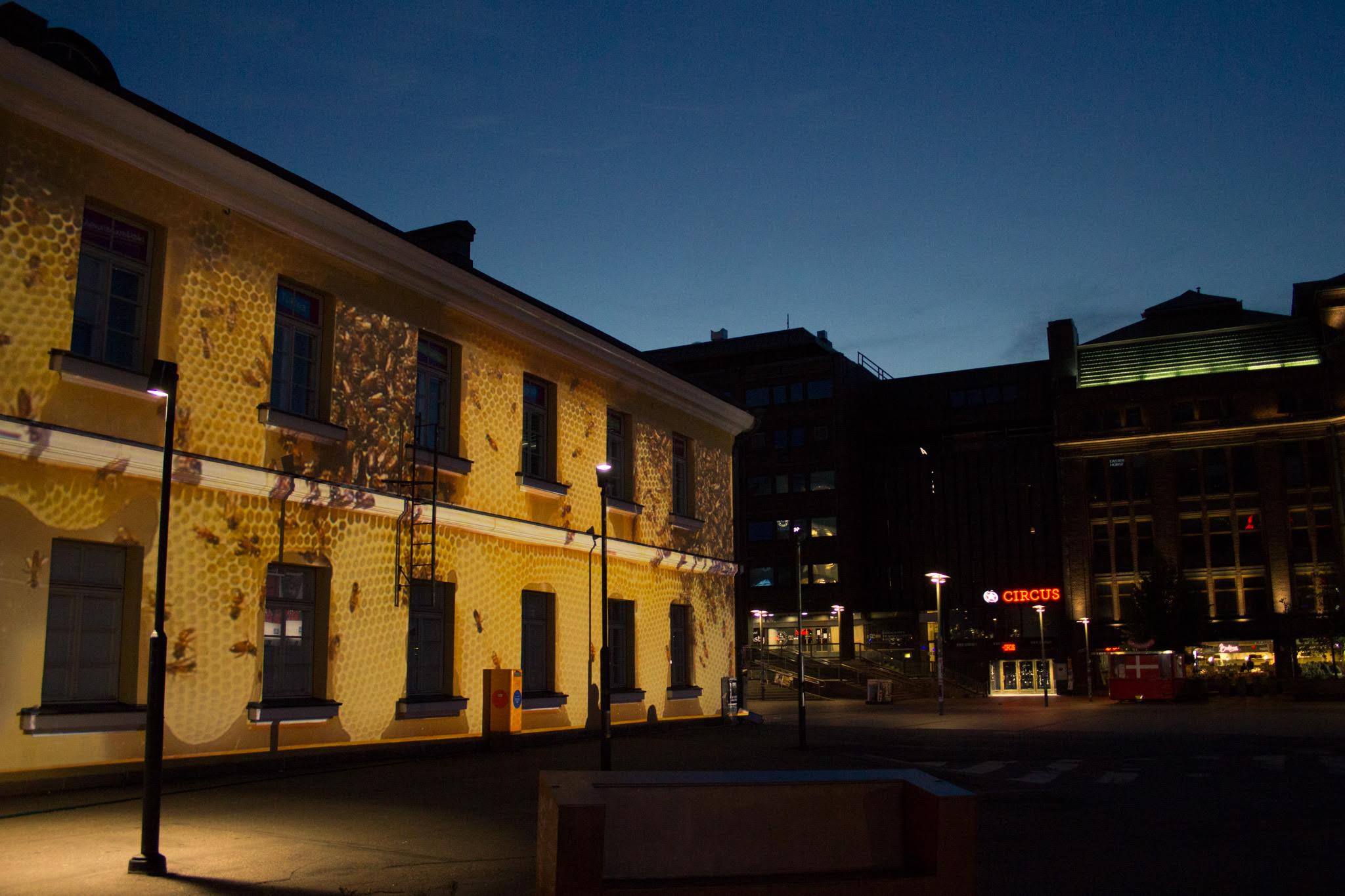 Human Beeing beehive facade at Lasipalatsi Square